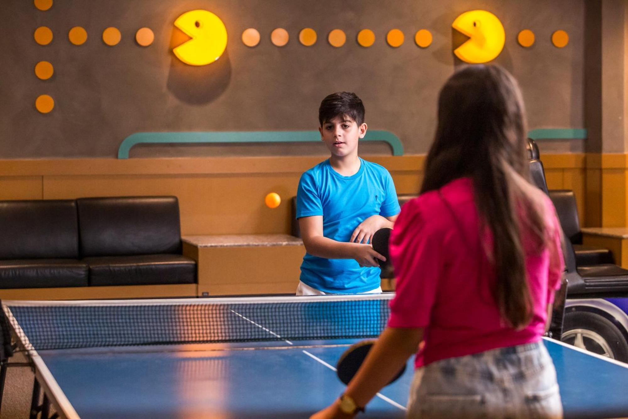 Blue Tree Thermas De Lins Resort المظهر الخارجي الصورة Table tennis at the hotel