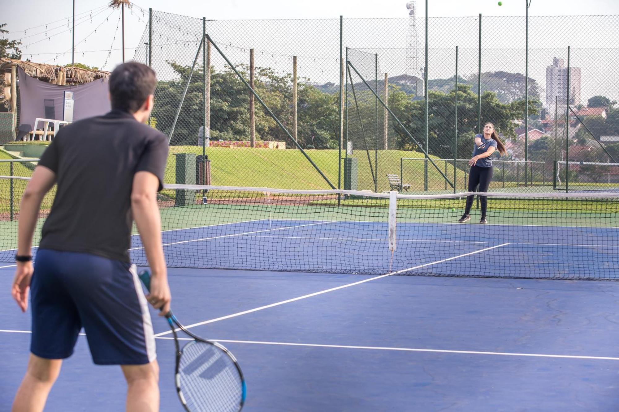 Blue Tree Thermas De Lins Resort المظهر الخارجي الصورة Tennis
