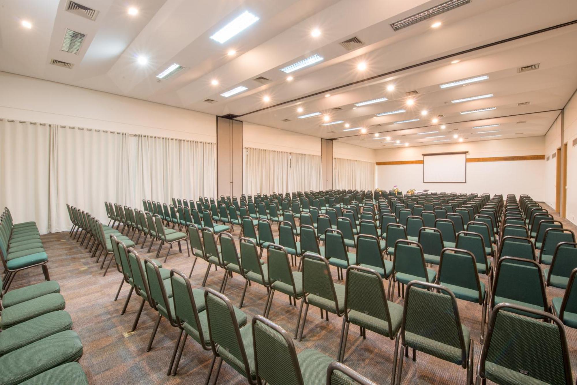 Blue Tree Thermas De Lins Resort المظهر الخارجي الصورة Conference room
